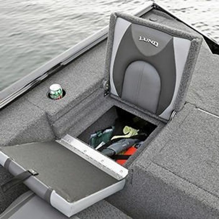 1875-1975 Aft Deck Starboard Jump Seat Storage