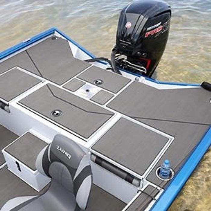 Renegade Aft Deck shown with Optional Stick-On Marine Mat