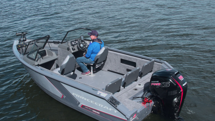 princecraft-sport-182-quartering