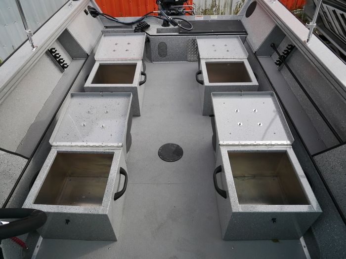 Smoker craft 1872 DC storage