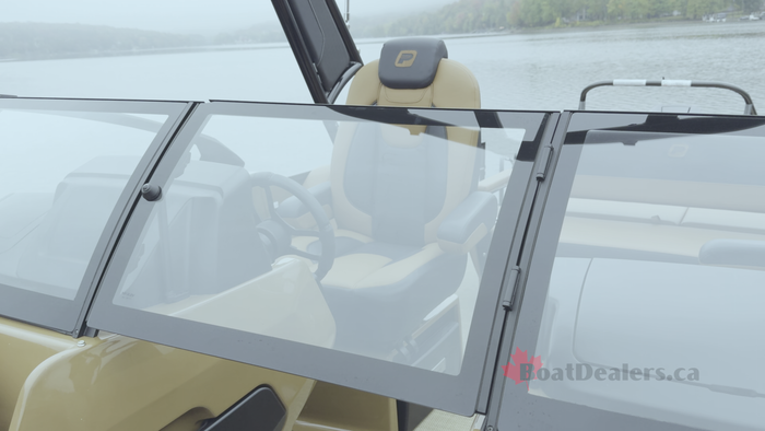 princecraft-vogue-25-wrl-windshield