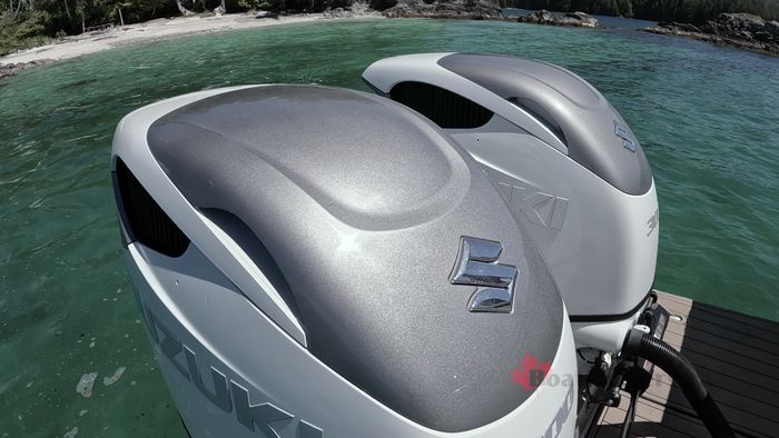 suzuki-300btx-top