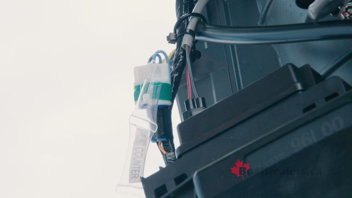 suzuki-df200ap-bus-connector