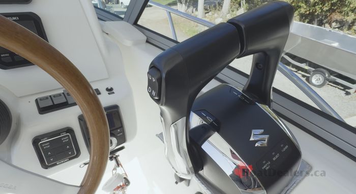 suzuki-df300ap-helm-station