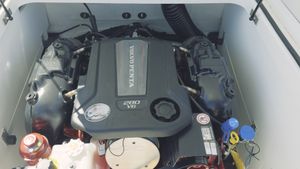 volvo-penta-v6-280hp-ce-duo-prop-top-view