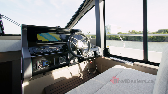 volvo-ips800-helm