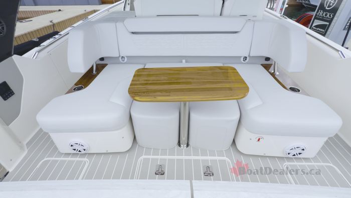 tiara-39ls-seating