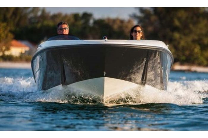bayliner element front bow
