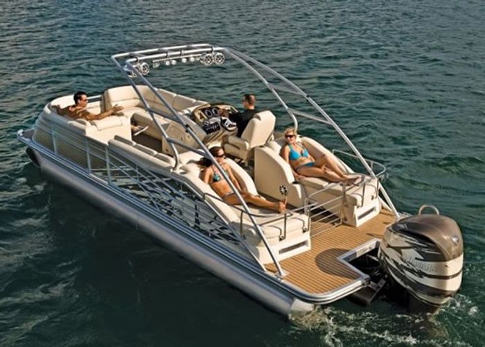 Bennington 2575 Port