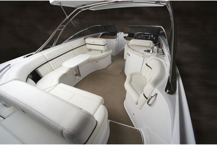 cobalt 336 bowrider overview seating
