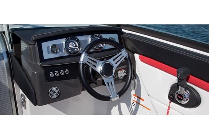 fourwinns s235 sundowner cuddy helm
