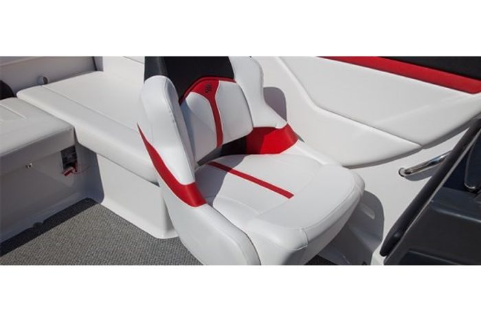 fourwinns s235 sundowner cuddy seat