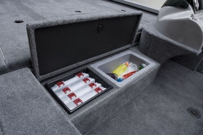 eagle talon 19 dlx tackle storage and cooler