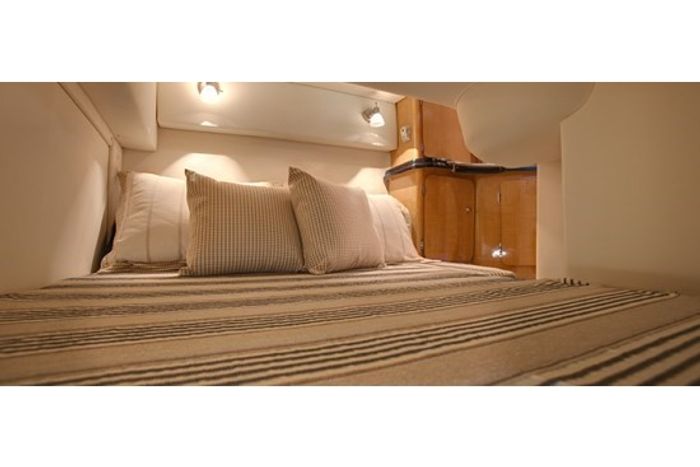 glastron gs 289 bed