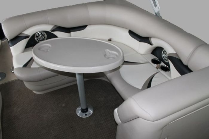sylvan Mirage Cruise 8522 lz table