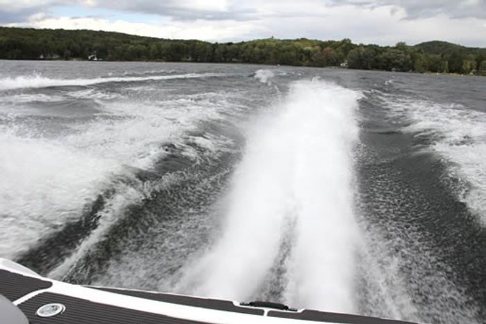 Yamaha 212X SB RearView