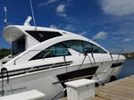 2017 Cruisers Yachts 54CANTIUS