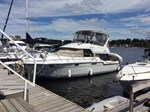 1993 Carver 370 Voyager
