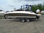 2013 Sea Ray 220 Sundeck