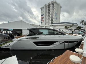 2026 Cruisers Yachts 46 Cantius