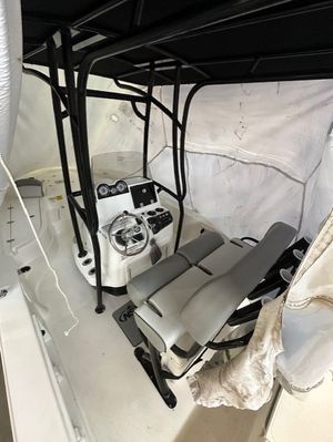2022 NauticStar 215 XTS