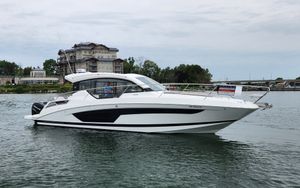 2021 Four Winns V355 Coupe OB