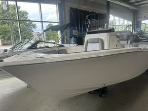 2023 NauticStar 2102 Legacy