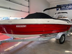 2022 Bayliner VR4 Bowrider
