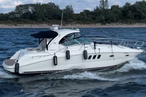 2012 Sea Ray 390 Sundancer
