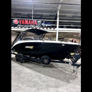 2023 Yamaha 252XE