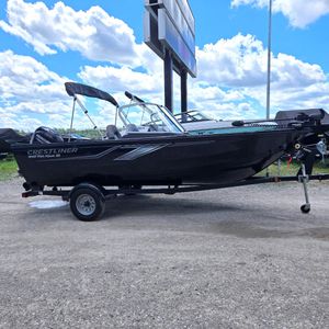 2023 Crestliner 1650 FISH HAWK SE
