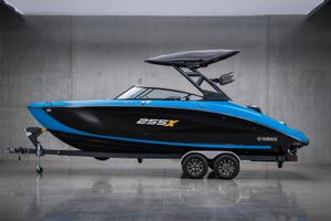 2023 YAMAHA 255 XD