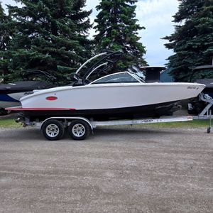 2017 Cobalt CS23 - ONLY 50HRS!