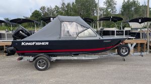 KingFisher Falcon 1825 Sport Cottage Twilight Blue with a Suz 2026