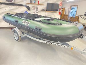 2018 Stryker Stryker 380 Hunter Jet Green