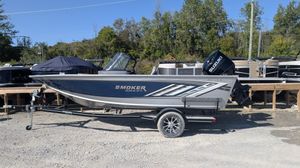 2024 Smoker Craft Pro Angler 182 XL Blue Suzuki DF175 On Sale at Mar