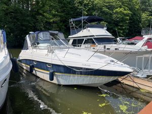 2005 Larson 330 Cabrio