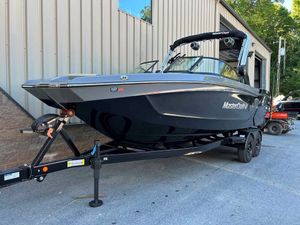 2024 MasterCraft XT24