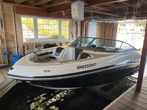 2014 Rinker Captiva196