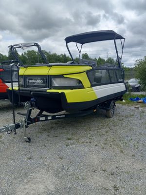 2024 Sea-Doo SWITCH CRUISE 21-170 HP DEMO with Painted Trailer