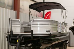 2023 Ranger 220C