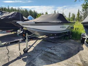 2023 Smoker Craft Ultima 172