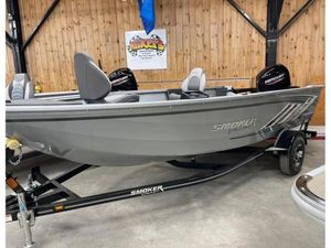 2022 Smoker Craft Excursion 166 T