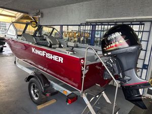 2025 KingFisher 1825 Falcon - Red