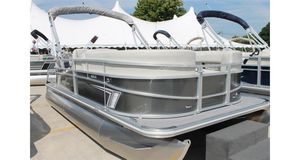 2024 SunChaser Vista 20 LR Carbon Grey Suzuki DF50