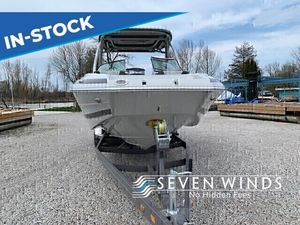 2024 Crownline E285