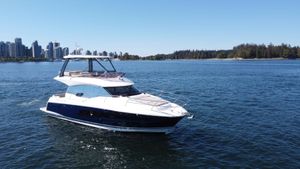 2022 Prestige 460 Fly