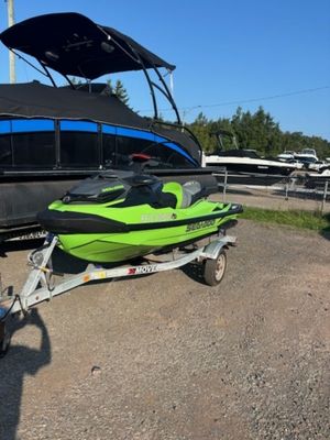 2020 Sea-Doo RXT®-X® 300 IBR & Sound System California Green an