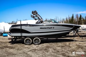 2022 Mastercraft X24