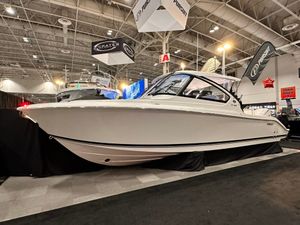 2025 Pursuit DC 306